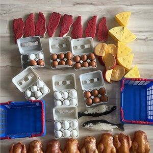 Children's Play Food Grocery Set - LAKESHORE play food